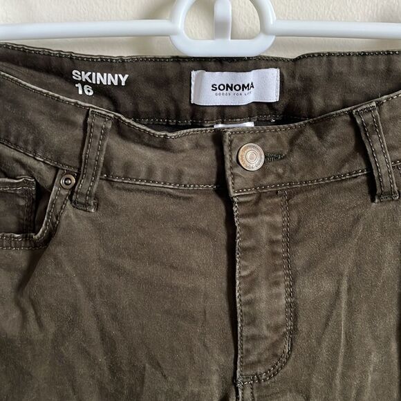 Sonoma Skinny Pants  - Picture 3 of 10